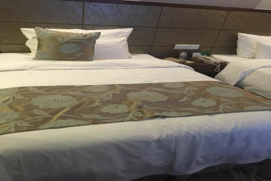 Manhatton Hotel Zhuhai Buitenkant foto