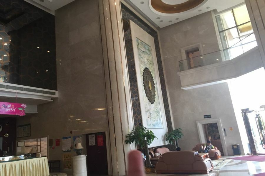 Manhatton Hotel Zhuhai Buitenkant foto